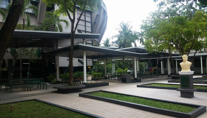 08 The LSGH Student Parkway